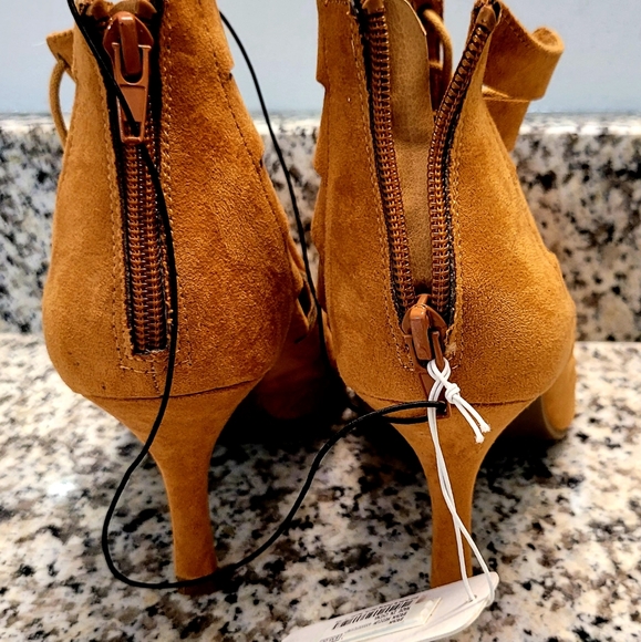 Gladiator Lace Up Heels - Picture 4 of 4